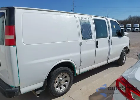 2012 Chevrolet Express 1500 Work Van z USA, uszkodzony, nr VIN 1GCSGAFX9C1164005